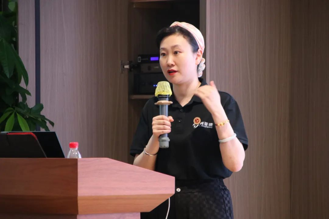 赋强人才生长 | “复盘中国行?走进环亚集团”学习活动乐成举行