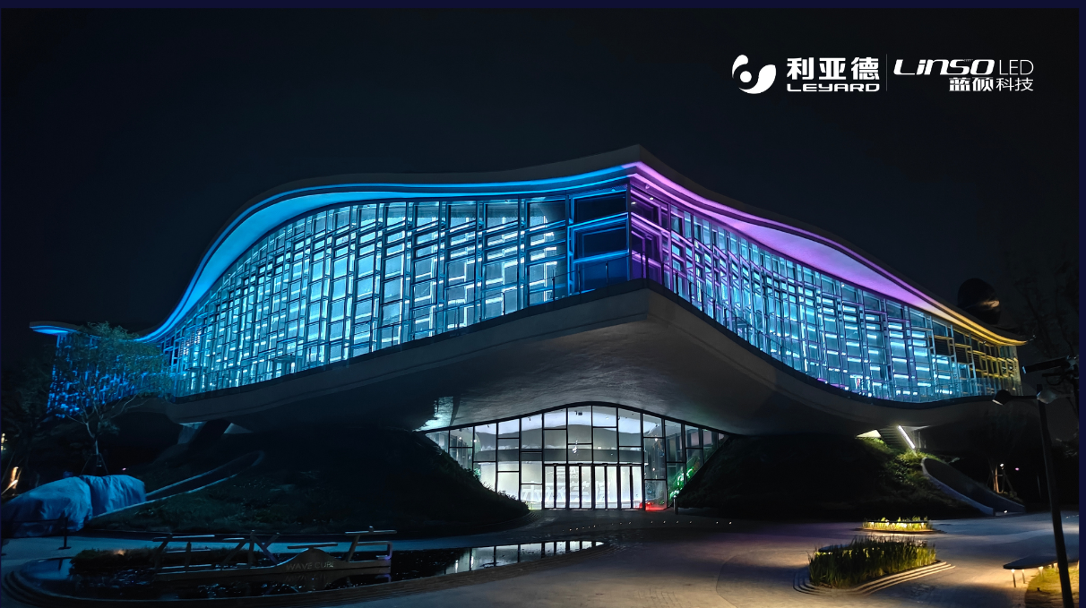 全球最大双壳体结构科幻馆—在水一方科幻馆